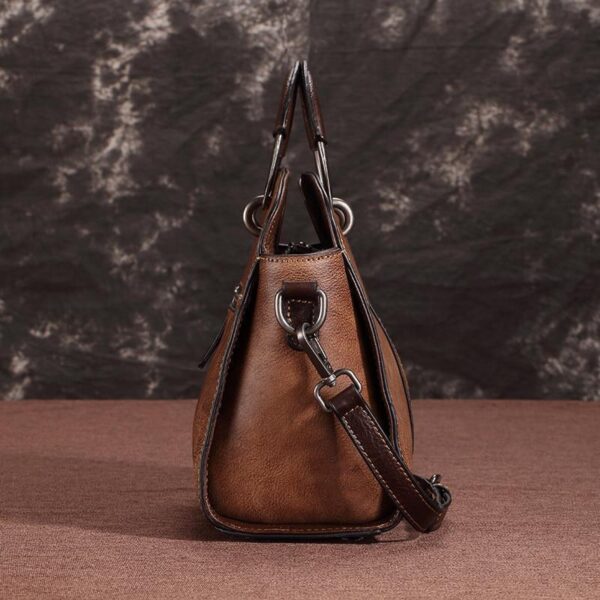 LC09 - WOMEN'S FASHION BAG.