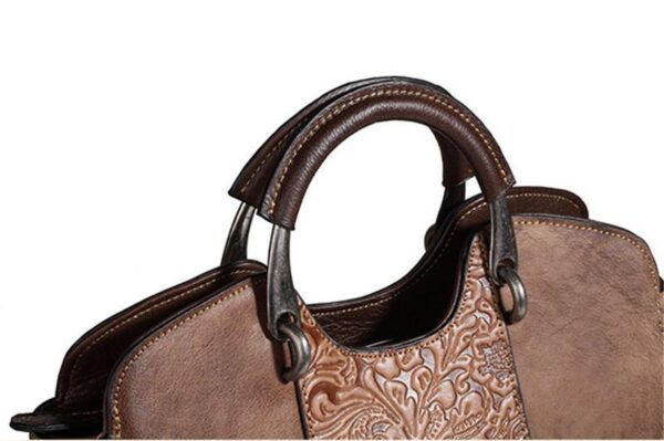 LC09 - WOMEN'S FASHION BAG.