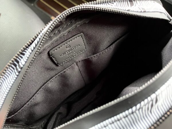 LC268 - Louis Vuitton Fashion Bag
