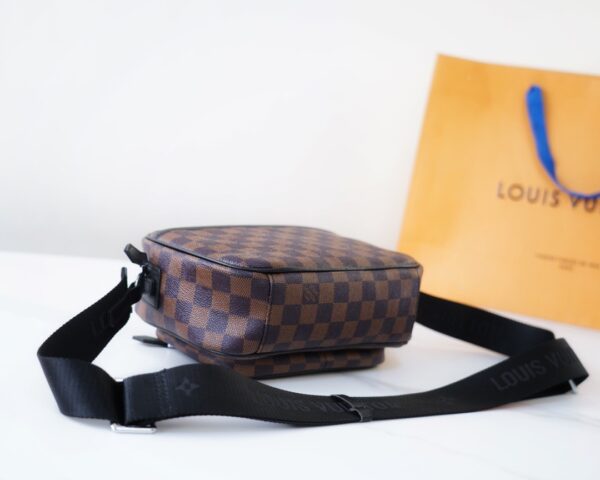 LC269 - Louis Vuitton Brown Fashion Bag
