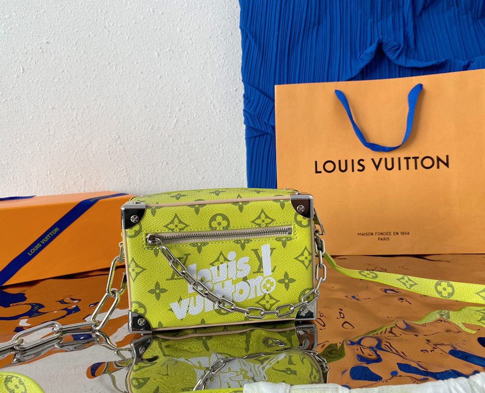 LC272 - Louis Vuitton Fashion Bag