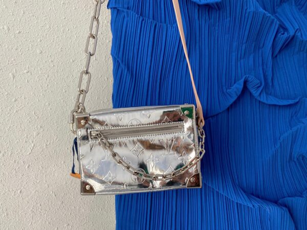 LC273 - Louis Vuitton Fashion Bag