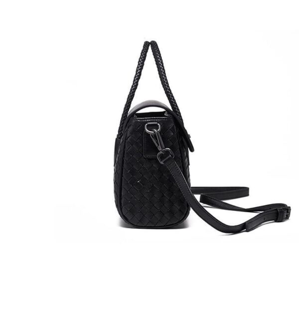 LC33 - Women's Fashion Bag.