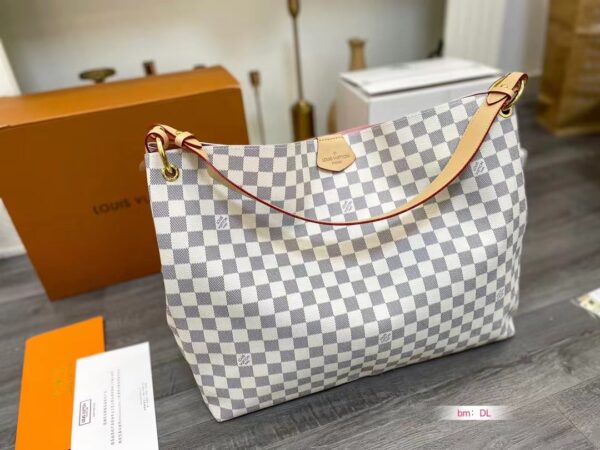 LC573 – Women’s Fashion Bag