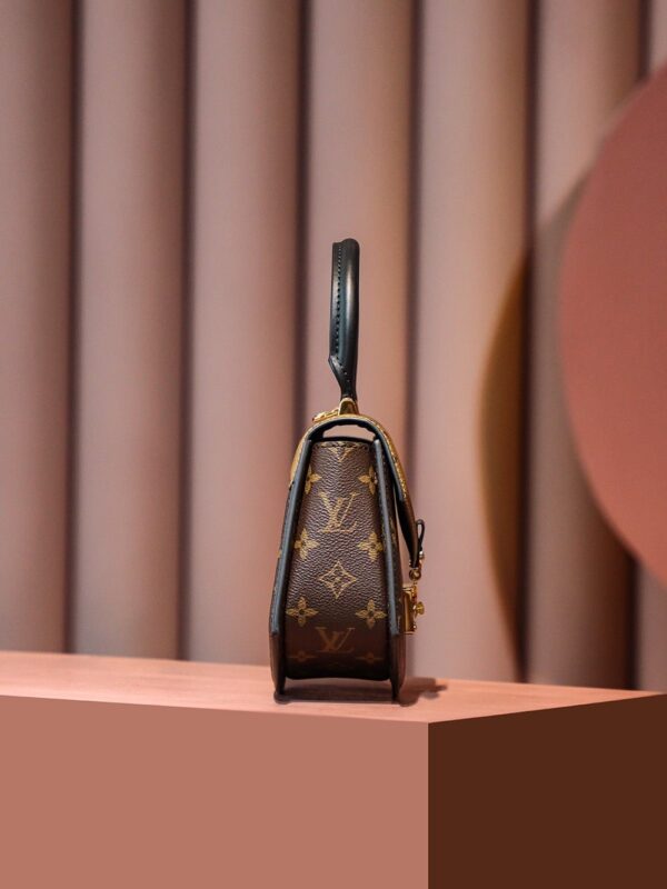 LC708 – Louis Vuitton 𝐓𝐈𝐋𝐒𝐈𝐓𝐓 M46548 Size 24 cm Top Quality