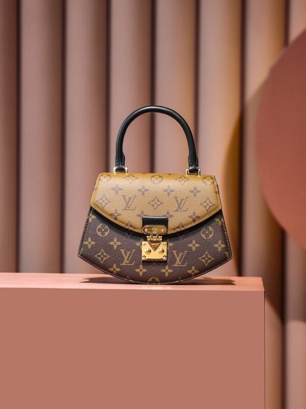 LC708 – Louis Vuitton 𝐓𝐈𝐋𝐒𝐈𝐓𝐓 M46548 Size 24 cm Top Quality