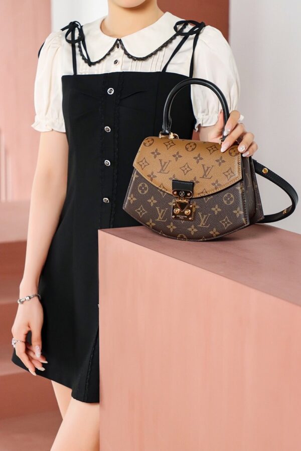 LC708 – Louis Vuitton 𝐓𝐈𝐋𝐒𝐈𝐓𝐓 M46548 Size 24 cm Top Quality