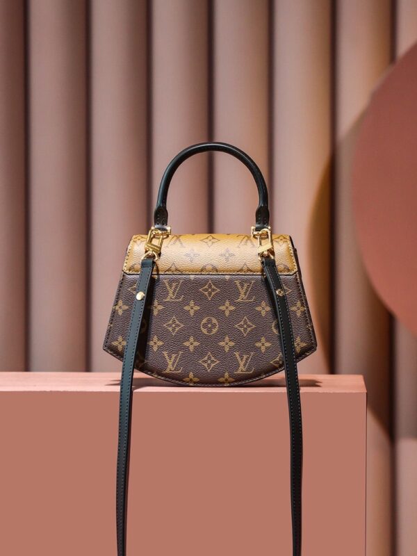 LC708 – Louis Vuitton 𝐓𝐈𝐋𝐒𝐈𝐓𝐓 M46548 Size 24 cm Top Quality