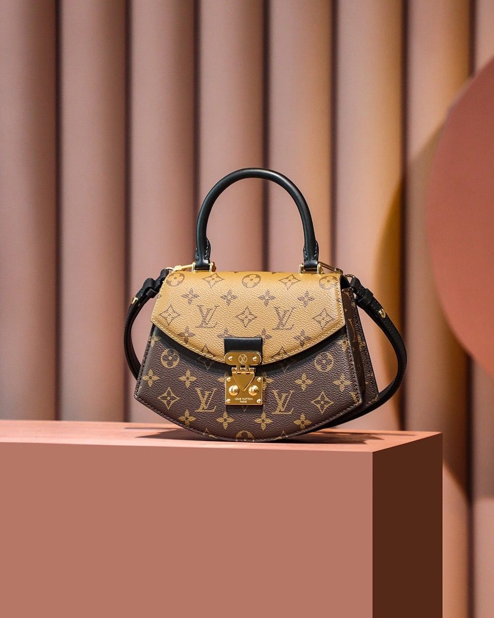 LC708 – Louis Vuitton 𝐓𝐈𝐋𝐒𝐈𝐓𝐓 M46548 Size 24 cm Top Quality