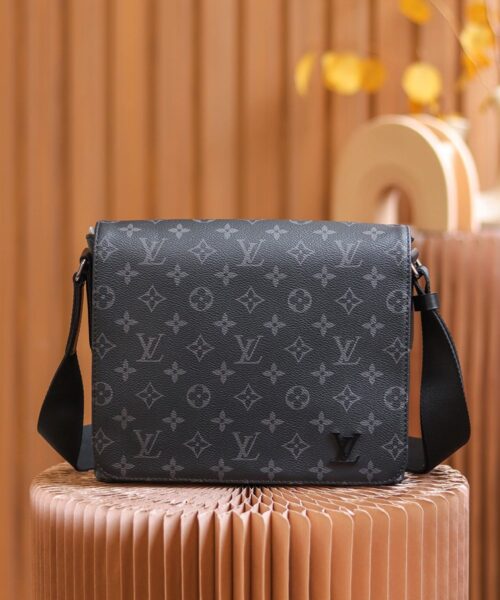 LC709 – Louis Vuitton 𝐃𝐈𝐒𝐓𝐑𝐈𝐂𝐓 M44000 Size 25 cm Top Quality