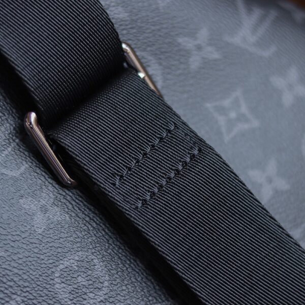 LC709 – Louis Vuitton 𝐃𝐈𝐒𝐓𝐑𝐈𝐂𝐓 M44000 Size 25 cm Top Quality