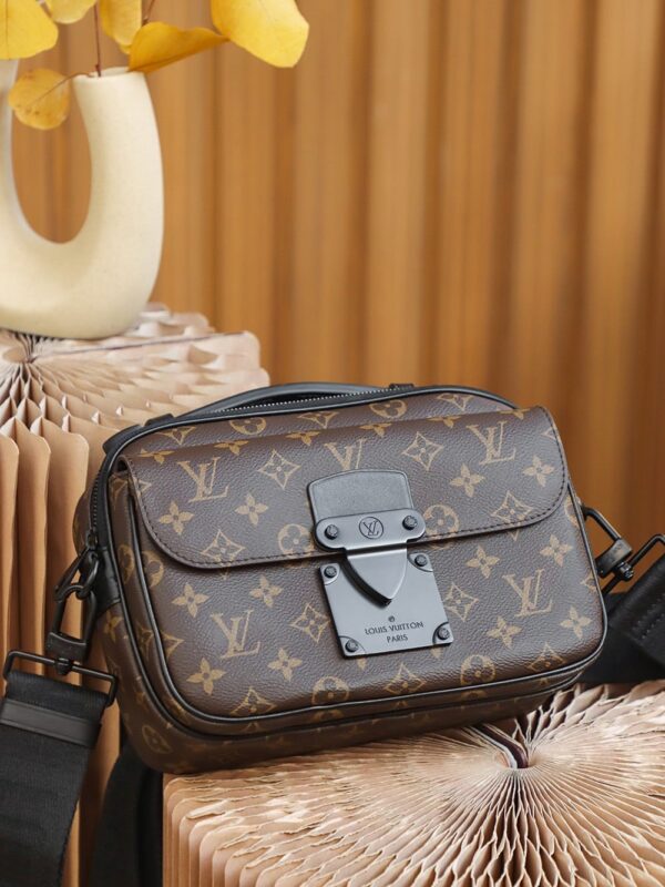 LC713 – Louis Vuitton 𝐒 𝐋𝐎𝐂𝐊 M45806 Top Quality