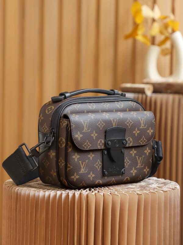 LC713 – Louis Vuitton 𝐒 𝐋𝐎𝐂𝐊 M45806 Top Quality