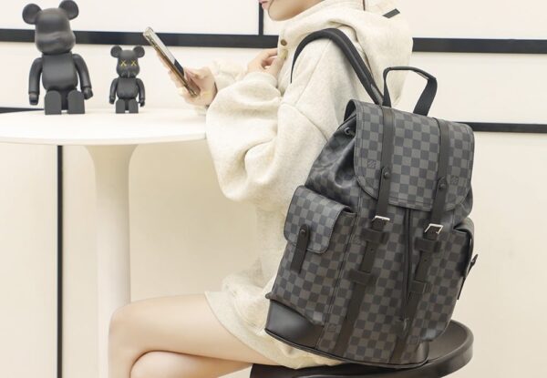 LC715 – Louis Vuitton 𝐂𝐇𝐑𝐈𝐒𝐓𝐎𝐏𝐇𝐄𝐑 N41379 Top Quality