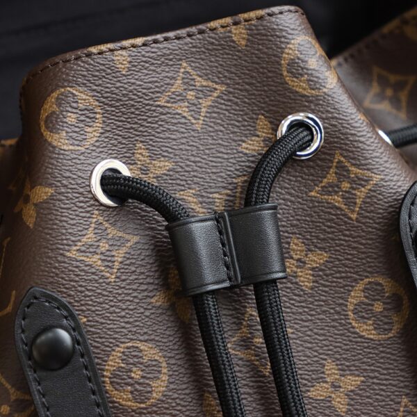 LC716 – Louis Vuitton 𝐂𝐇𝐑𝐈𝐒𝐓𝐎𝐏𝐇𝐄𝐑 N43735 Top Quality
