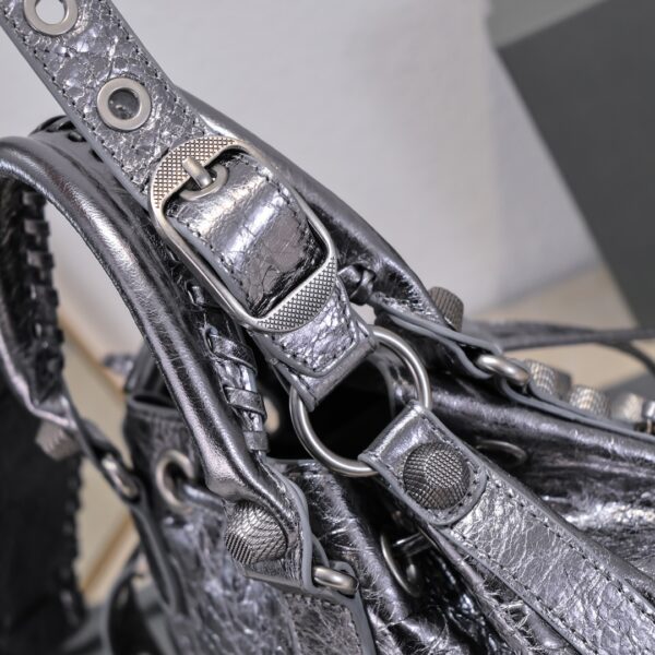 Le Cagole Small Bucket Bag In Black/Dark Blue/Sliver Tone For Women 11.8in/30 cm 7024321VG9Y1000