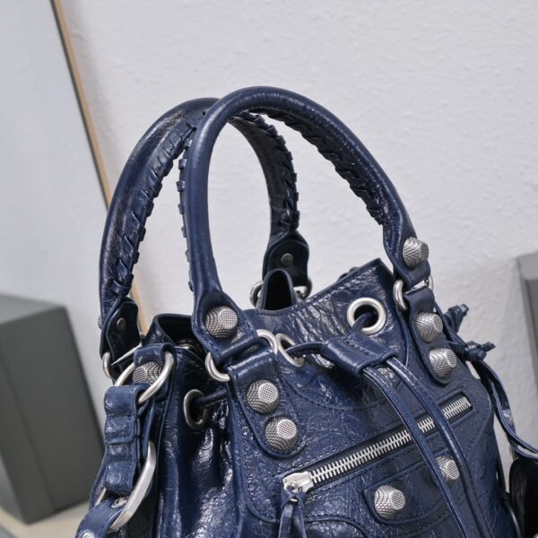 Le Cagole Small Bucket Bag In Black/Dark Blue/Sliver Tone For Women 11.8in/30 cm 7024321VG9Y1000