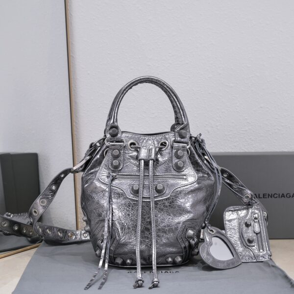 Le Cagole Small Bucket Bag In Black/Dark Blue/Sliver Tone For Women 11.8in/30 cm 7024321VG9Y1000