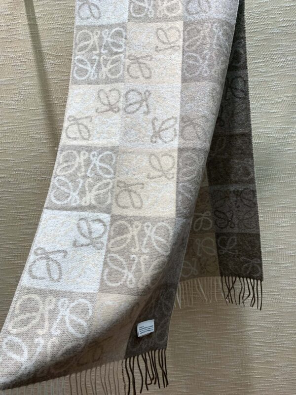 Loewe Anagram In Wool And Cashmere Beige Scarf 180cm/71in 
