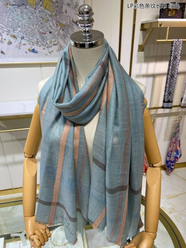 Loro Piana Long Island Stole Linen and Silk in Blue Scarf 205cm/80in 