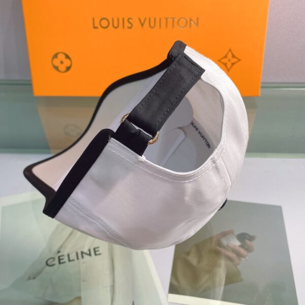 Louis Vuitton Aerogram Cotton Cap In White