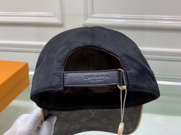 Louis Vuitton Be My Cap Black LV Cap