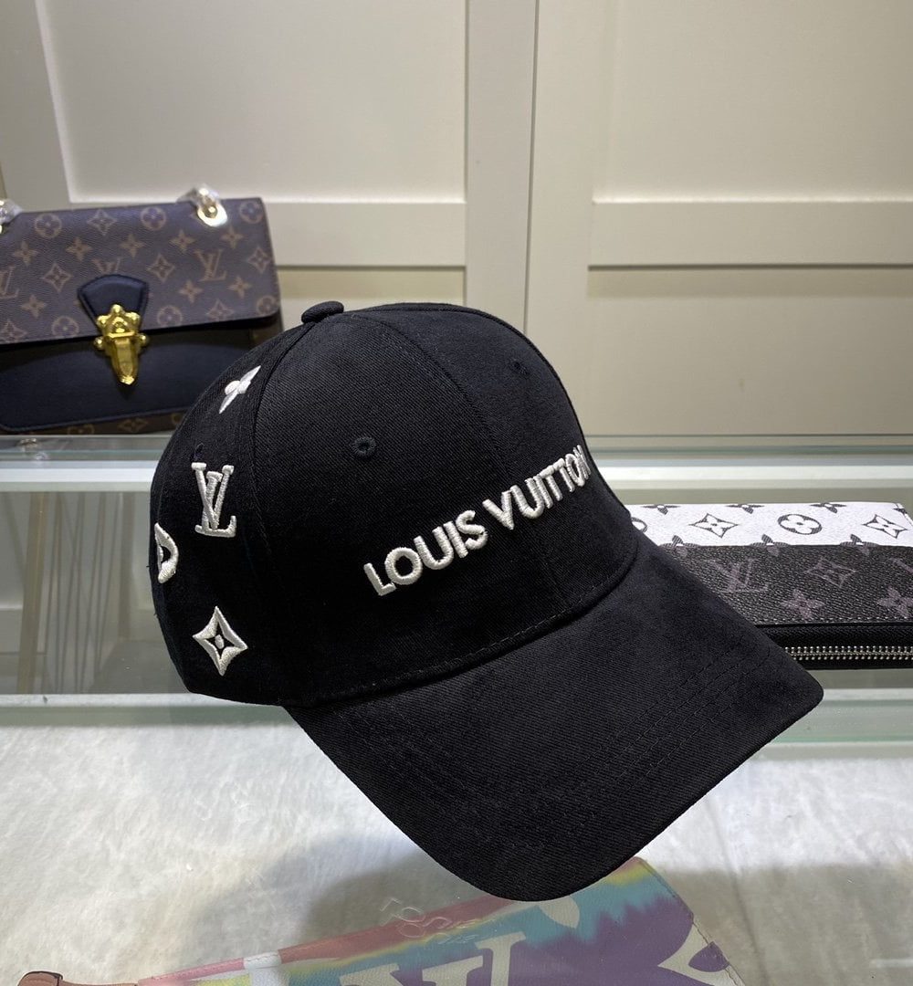Louis Vuitton Be My Cap In Black