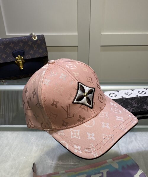 Louis Vuitton Be My Cap In Pink