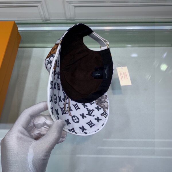 Louis Vuitton Be My Cap White LV Cap