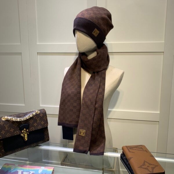 Louis Vuitton Beanie & Scarf Set In Brown