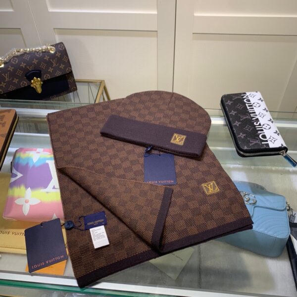 Louis Vuitton Beanie & Scarf Set In Brown