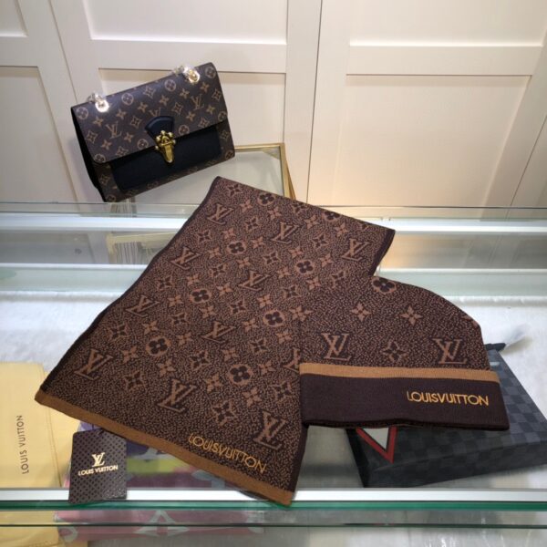 Louis Vuitton Beanie & Scarf Set In Brown