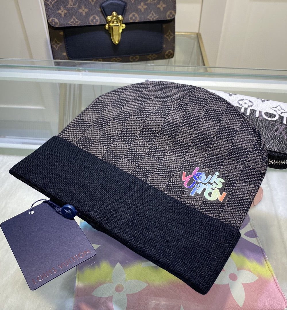 Louis Vuitton Beanie In Black LV Headwear