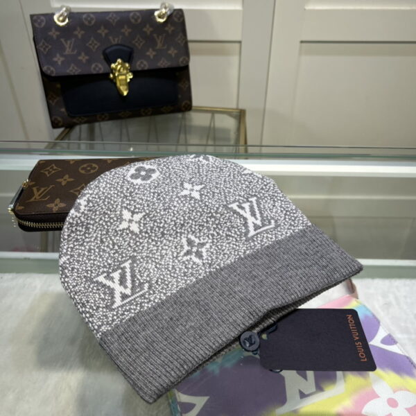 Louis Vuitton Beanie In Grey LV Headwear