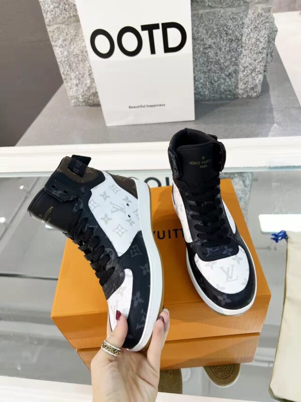 Louis Vuitton Boombox Sneaker Boot Patent Monogram Material Black/White For Women LV