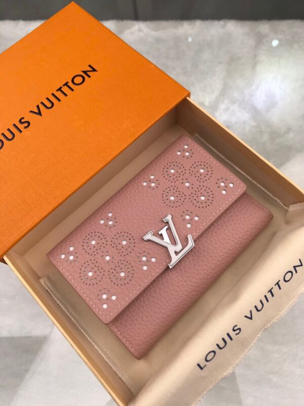 1:1 Replica Louis Vuitton Capucines Sweet Brogues Taurillon Pink For Women, Women's Wallets 5.3in/13.5cm LV 