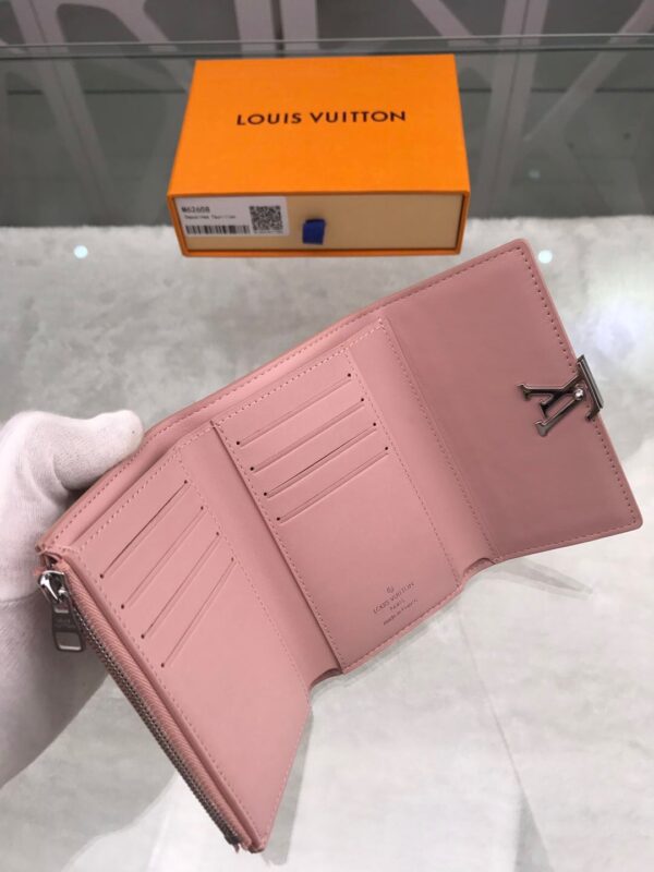 1:1 Replica Louis Vuitton Capucines Sweet Brogues Taurillon Pink For Women, Women's Wallets 5.3in/13.5cm LV 