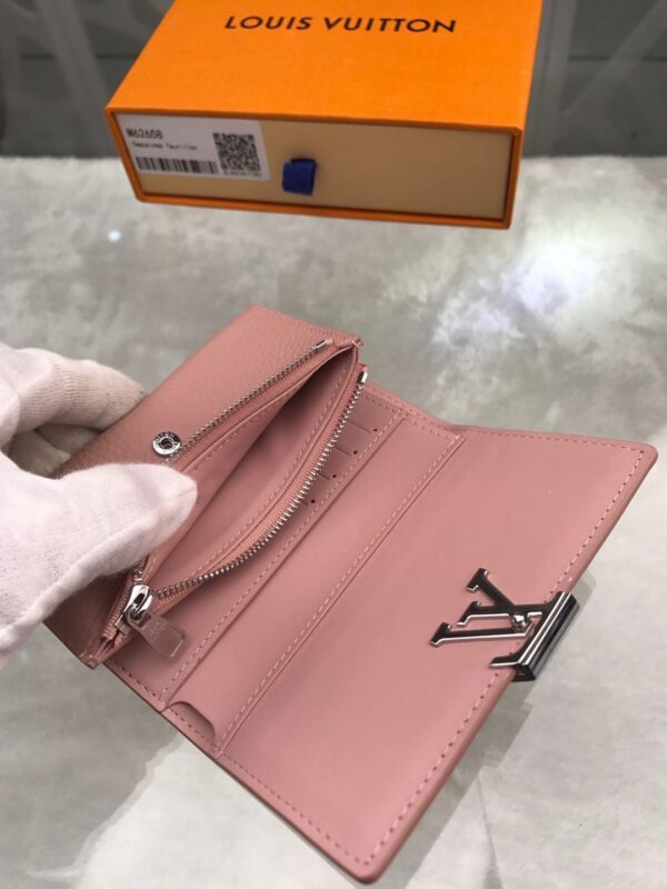 1:1 Replica Louis Vuitton Capucines Sweet Brogues Taurillon Pink For Women, Women's Wallets 5.3in/13.5cm LV 