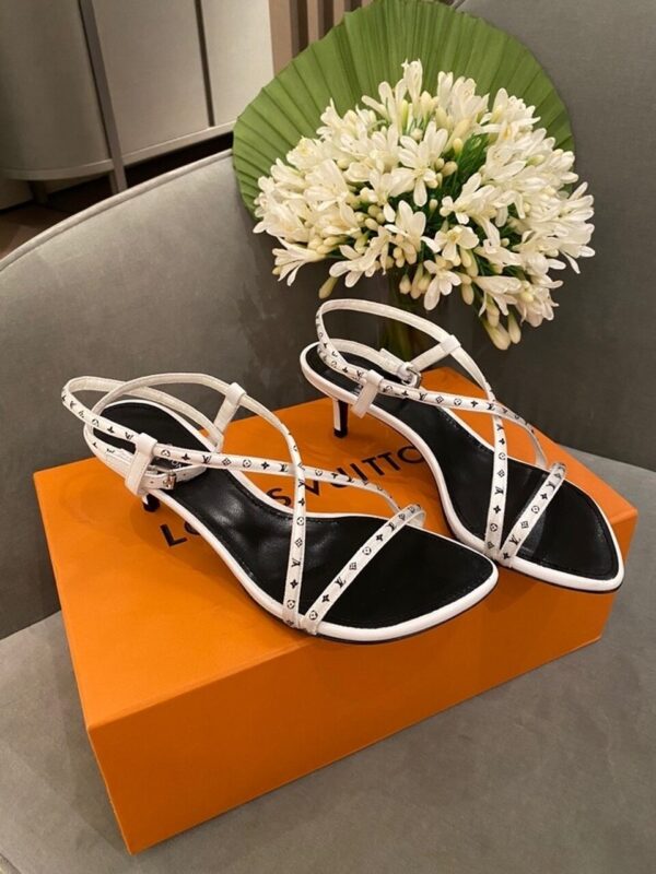 Louis Vuitton Citizen Sandals Calfskin Leather Spring/Summer Collection 1A7RYA White