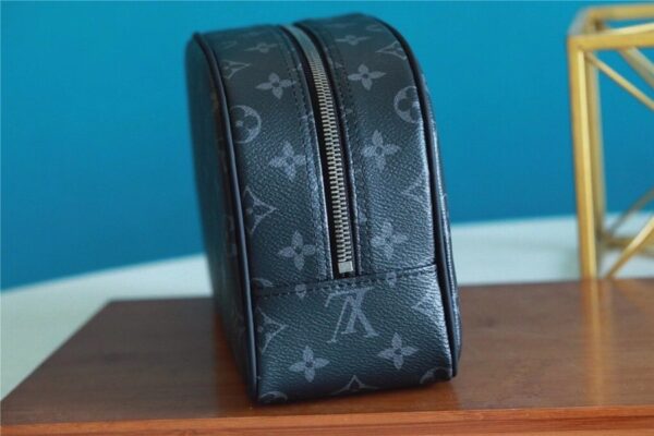 1:1 Replica Louis Vuitton Cosmetic Pouch Monogram Eclipse For Women, Women's Wallets 6.7in/17cm LV M60024