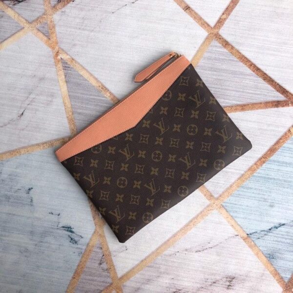 1:1 Replica Louis Vuitton Daily Pouch Bag Monogram Canvas Light Pink For Women 11.6in/29.5cm LV M62942