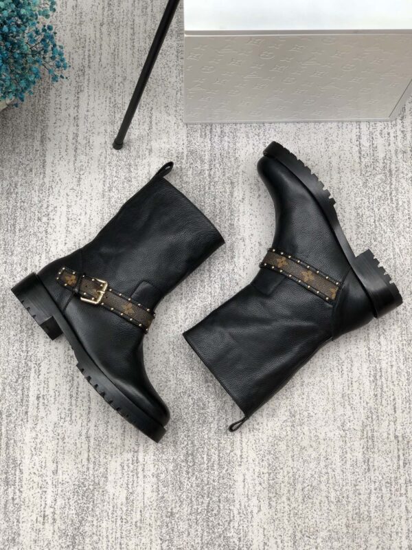 Louis Vuitton Discovery Flat Ankle Boot Black For Women LV