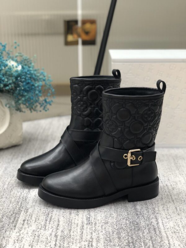 Louis Vuitton Discovery Flat Ankle Boot Black For Women LV