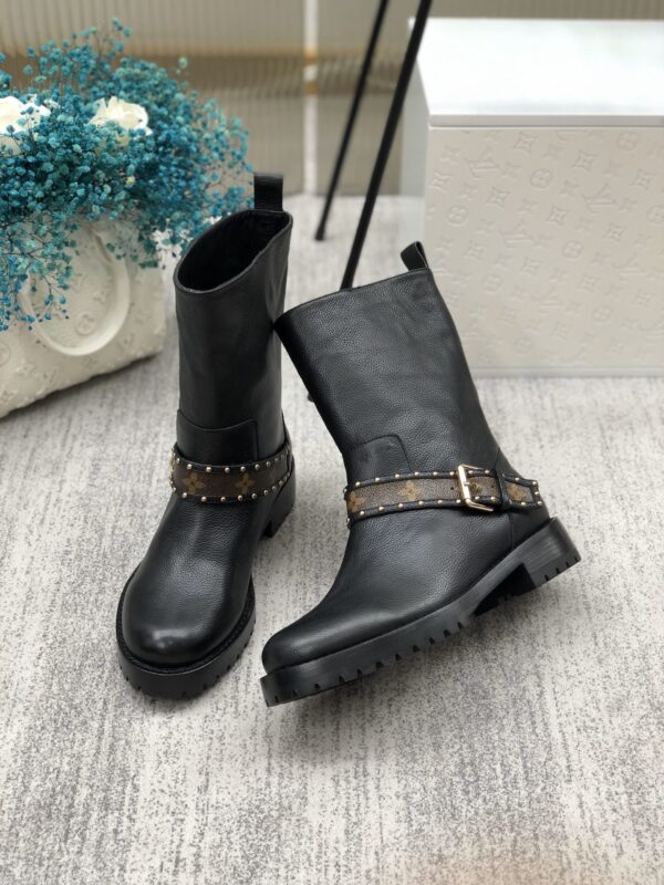 Louis Vuitton Discovery Flat Ankle Boot Black For Women LV