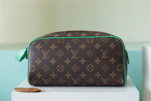 1:1 Replica Louis Vuitton Dopp Kit Poche Toilette Monogram Canvas By Virgil Abloh's Minty /Green For Women, Women's Wallets 11in/28cm LV M46253