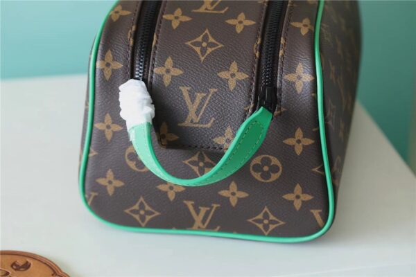 1:1 Replica Louis Vuitton Dopp Kit Poche Toilette Monogram Canvas By Virgil Abloh's Minty /Green For Women, Women's Wallets 11in/28cm LV M46253