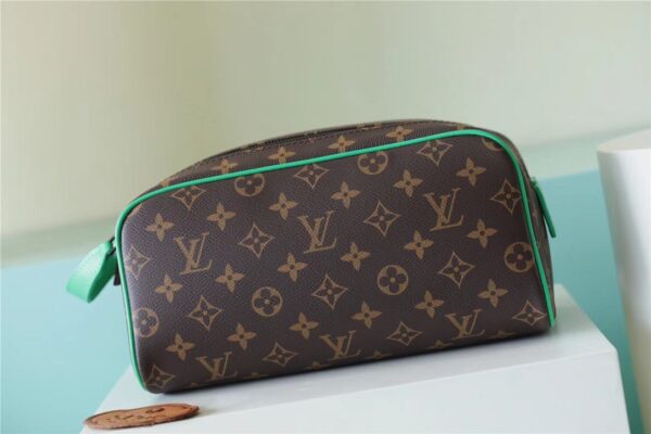1:1 Replica Louis Vuitton Dopp Kit Poche Toilette Monogram Canvas By Virgil Abloh's Minty /Green For Women, Women's Wallets 11in/28cm LV M46253