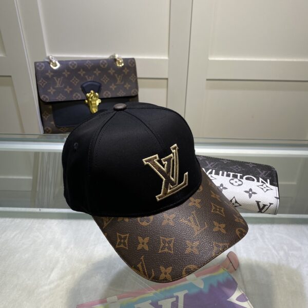 Louis Vuitton Embroidered Logo Baseball Cap Black/Brown LV Cap
