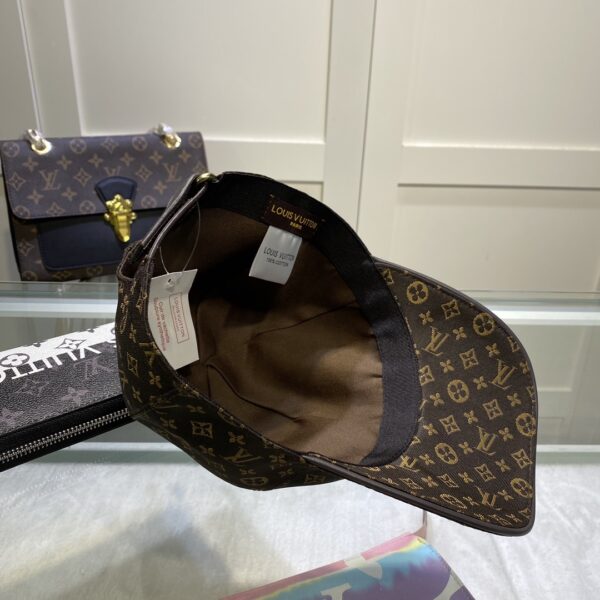 Louis Vuitton Embroidered Logo Baseball Cap Brown LV Cap