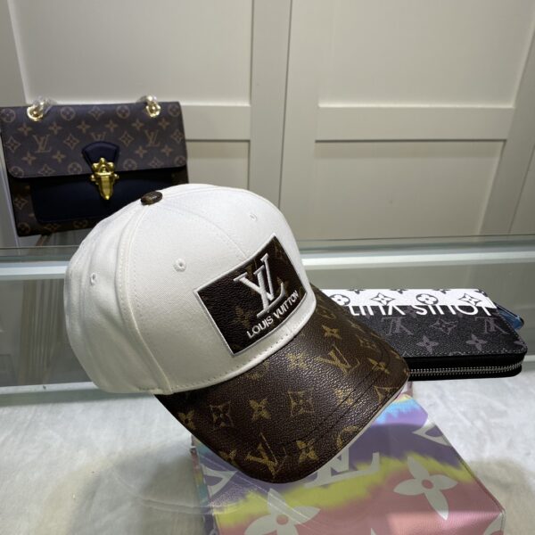 Louis Vuitton Embroidered Logo Baseball Cap White LV Cap